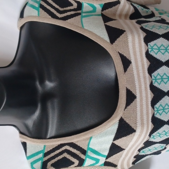 T/O Tribal Aztec Print Scoop Neck Sweater Dress Size M - Picture 2 of 7